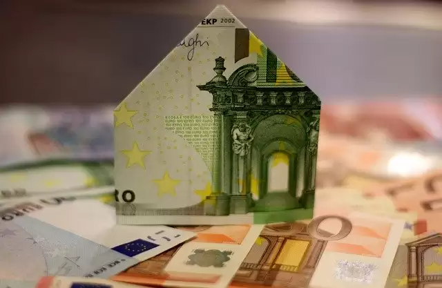 VIDEO : Investir dans l'immobilier, faut-il privilégier le neuf ou l'ancien ?